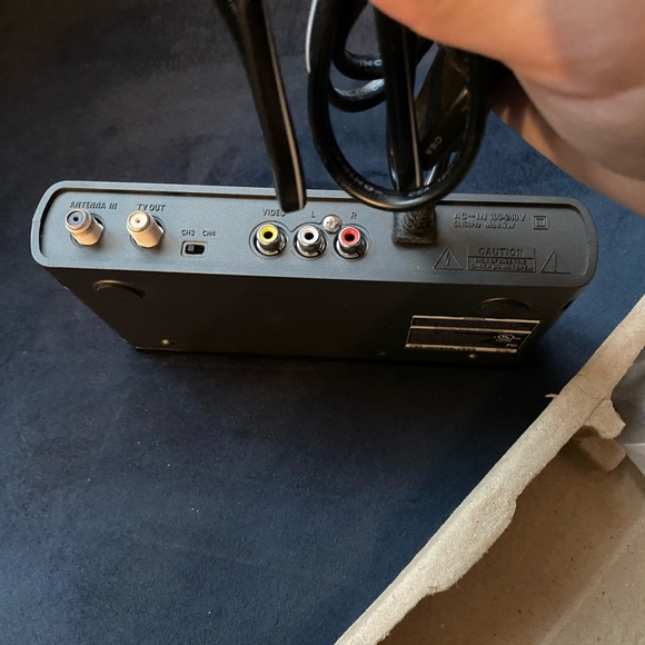 Digital Stream DTX9950 Analog Pass-Through DTV Converter Box w/ Remote Untested - Picture 13 of 13